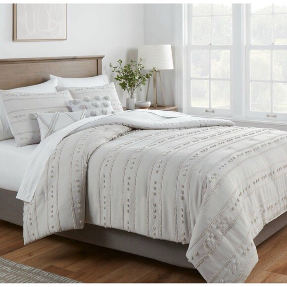 Full/Queen Quinlan Clipped Stripe Dot Comforter Bedding Set 5pc Threshold NEW - Picture 2 of 9
